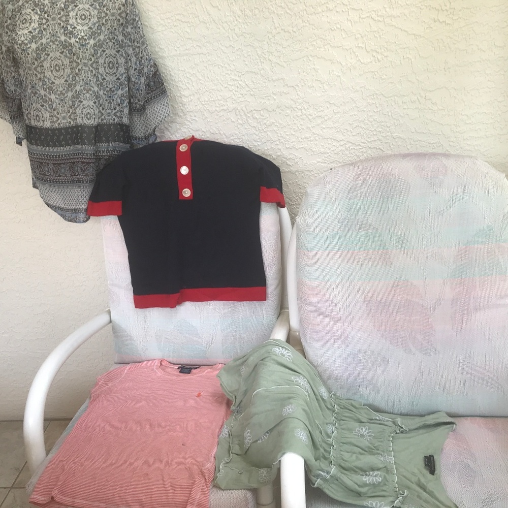 BUNDLE 2 TOPS, RALPH LAUREN 5 for $40